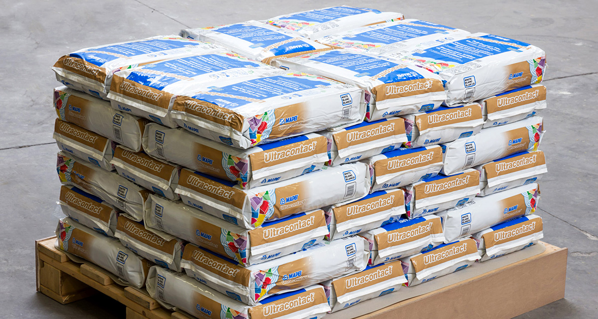 Pallet with cement mixture packed in AROVAC bags